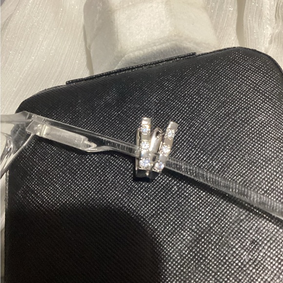 💕Minimalist Petite 925 Sterling Silver Diamond C Hoop Horseshoe Earrings - Picture 12 of 17